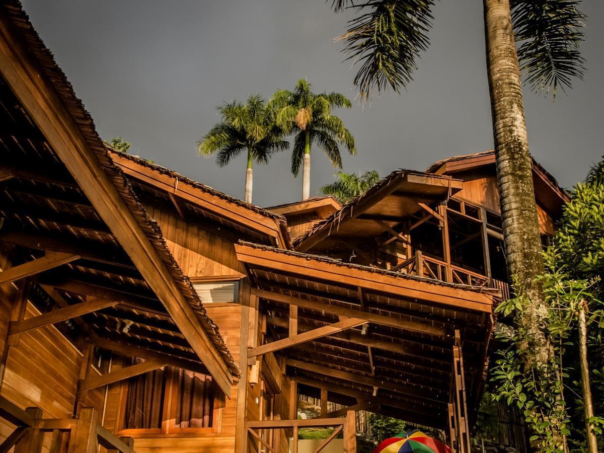 Janji Laut Resort Tanahwangko Buitenkant foto