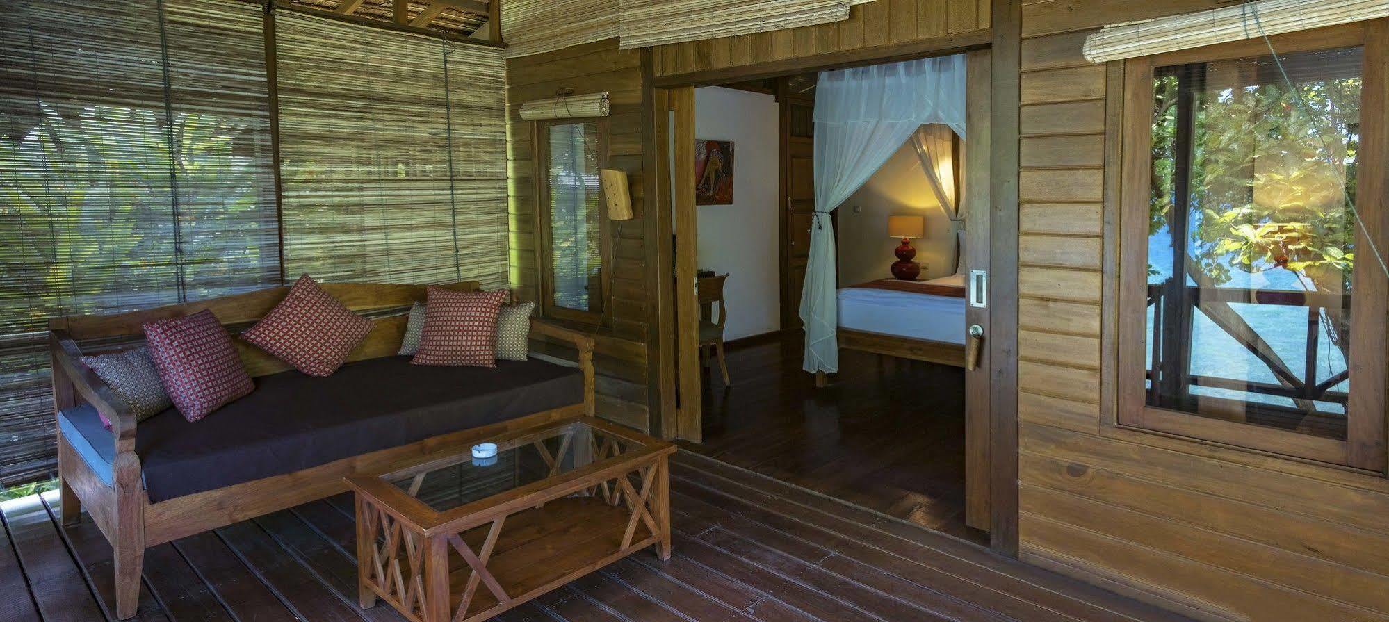 Janji Laut Resort Tanahwangko Buitenkant foto