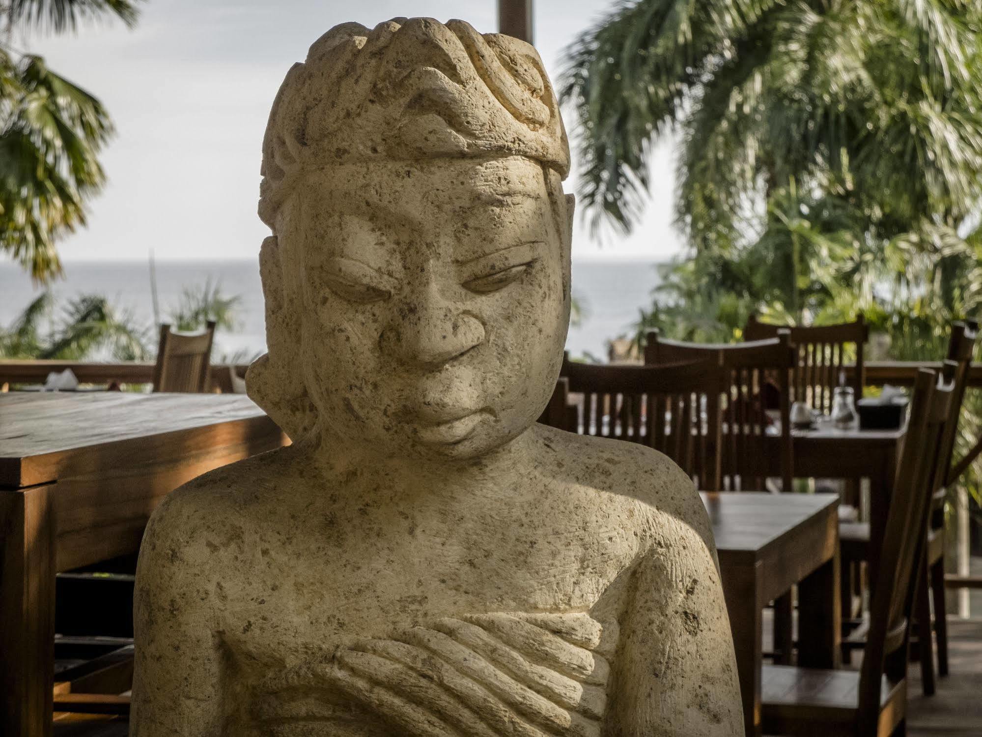 Janji Laut Resort Tanahwangko Buitenkant foto