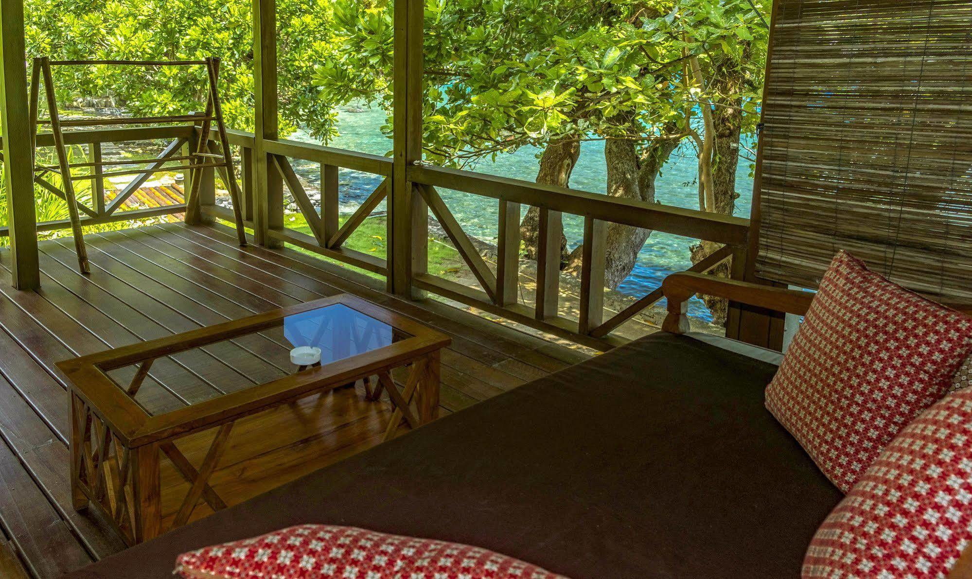 Janji Laut Resort Tanahwangko Buitenkant foto