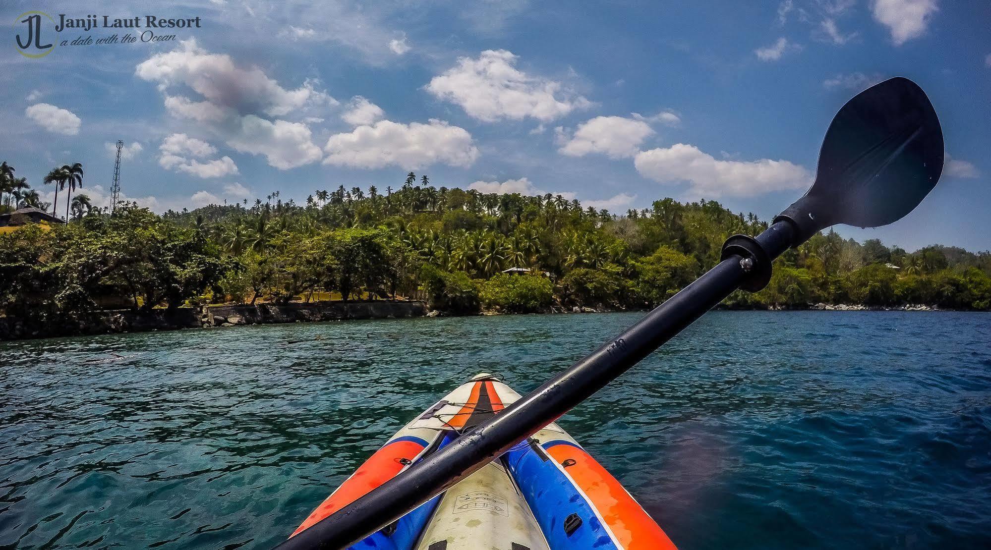 Janji Laut Resort Tanahwangko Buitenkant foto